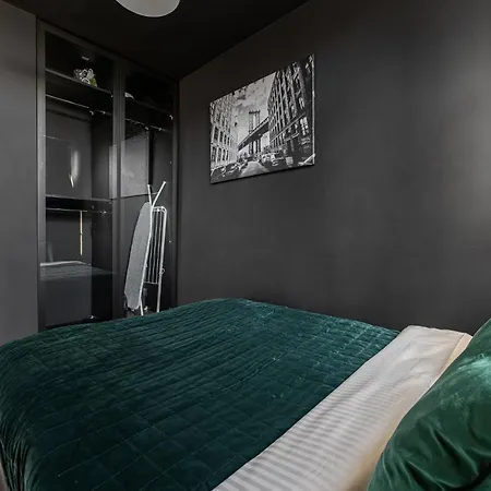 Warsaw Central Stay Krochmalna With Parking By P&M