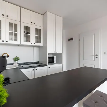 Krochmalna With Parking By P&m *